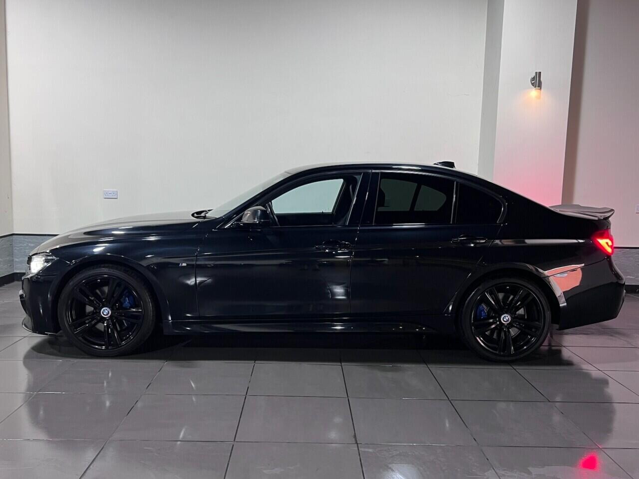 
                                                Voiture
                                                 BMW 3 SERIES 2.0 320d M Sport Saloon 4dr Diesel Auto Euro 6 (s/s) (190 ps) Saloon