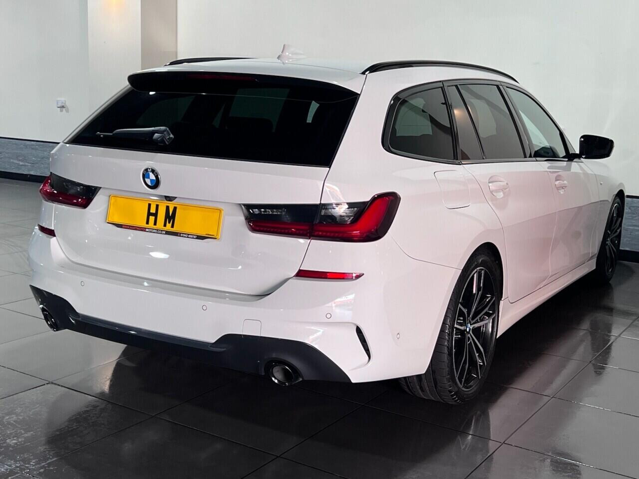 Voiture
                                                 BMW 3 SERIES 2.0 320d MHT M Sport Touring 5dr Diesel Hybrid Auto Euro 6 (s/s) (190 ps)