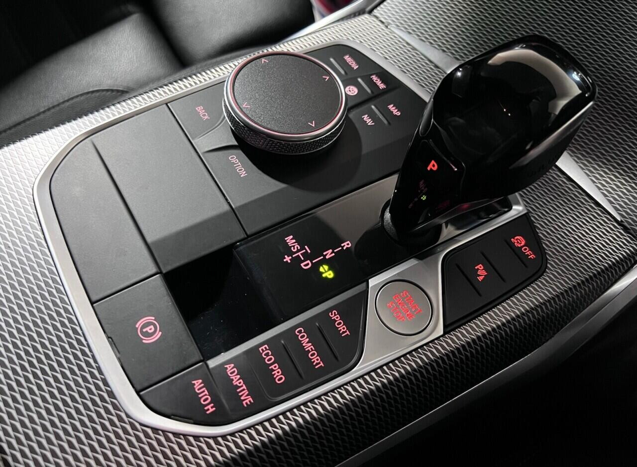 Voiture
                                                 BMW 3 SERIES 2.0 320d MHT M Sport Touring 5dr Diesel Hybrid Auto Euro 6 (s/s) (190 ps)