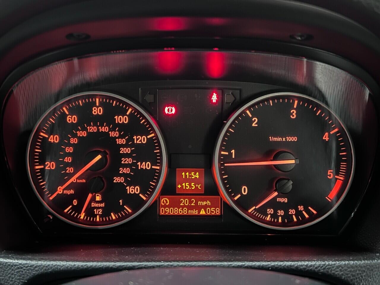 Voiture
                                                 BMW 3 SERIES 2.0 320d Sport Plus Edition Coupe 2dr Diesel Manual Euro 5 (s/s) (184 ps)