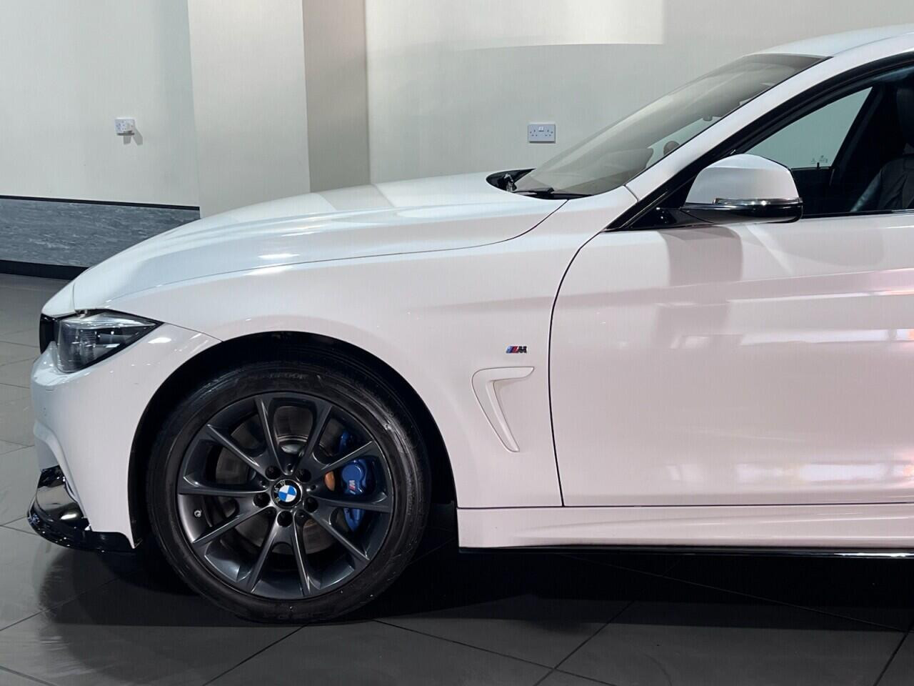Voiture
                                                 BMW 4 SERIES GRAN COUPE 3.0 435d M Sport Hatchback 5dr Diesel Auto xDrive Euro 6 (s/s) (313 ps)