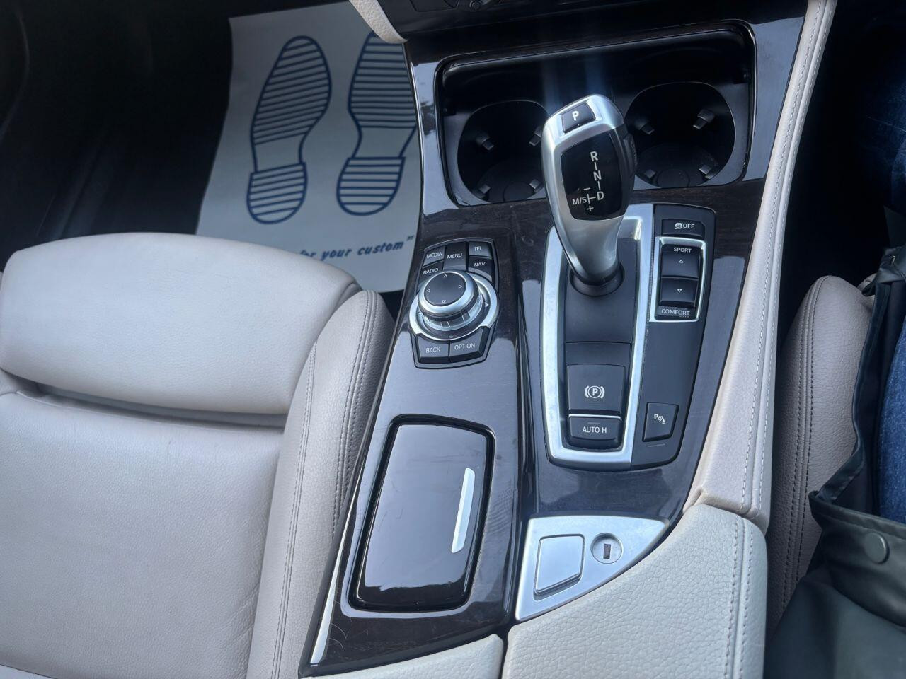 
                                                Voiture
                                                 BMW 5 SERIES 2.0 520d M Sport Saloon 4dr Diesel Auto Euro 6 (s/s) (190 ps) AUTO 55K MOT 9/26 FSH ULEZ