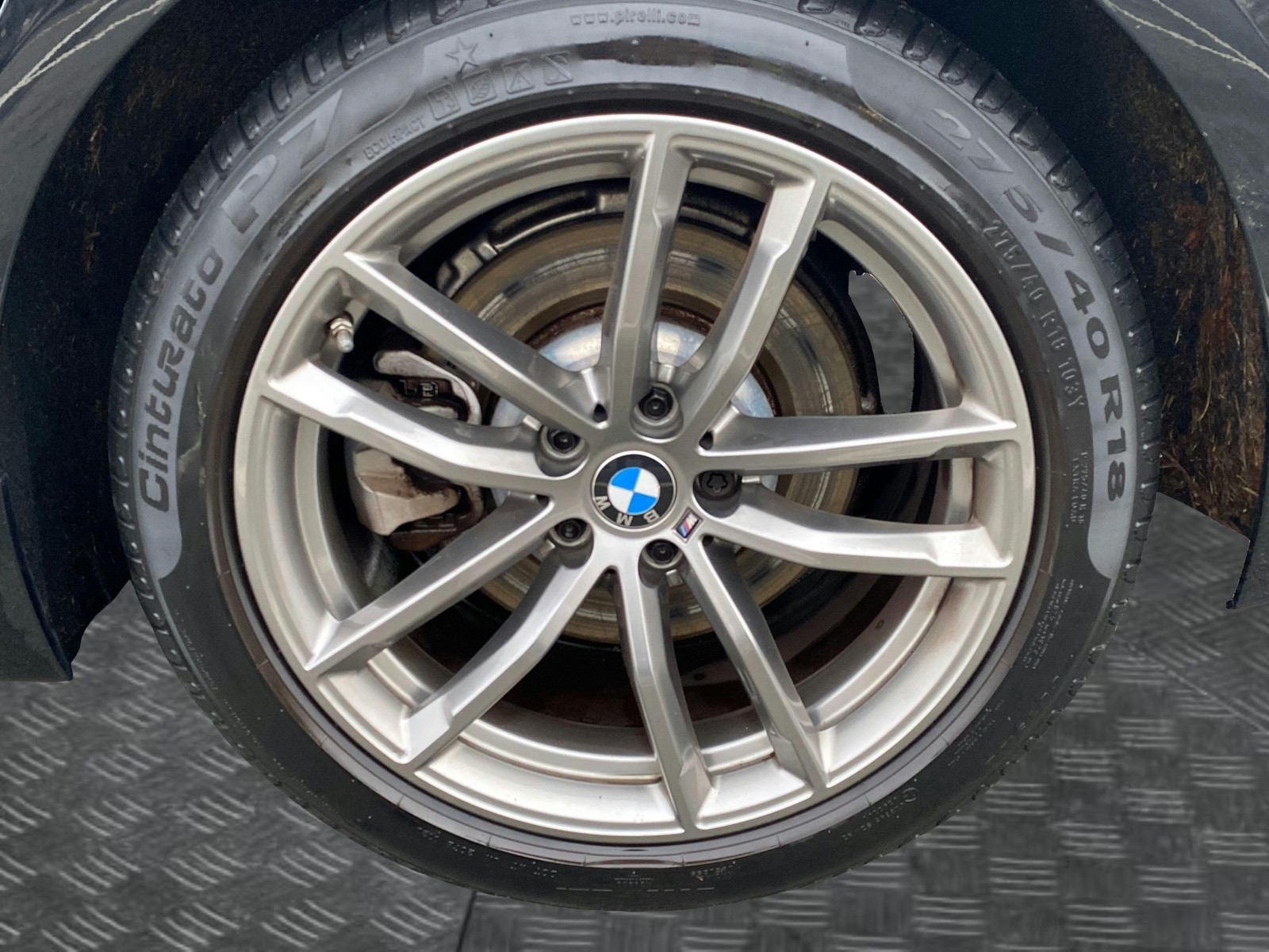 
                                                Voiture
                                                 BMW 5 Series M Sport