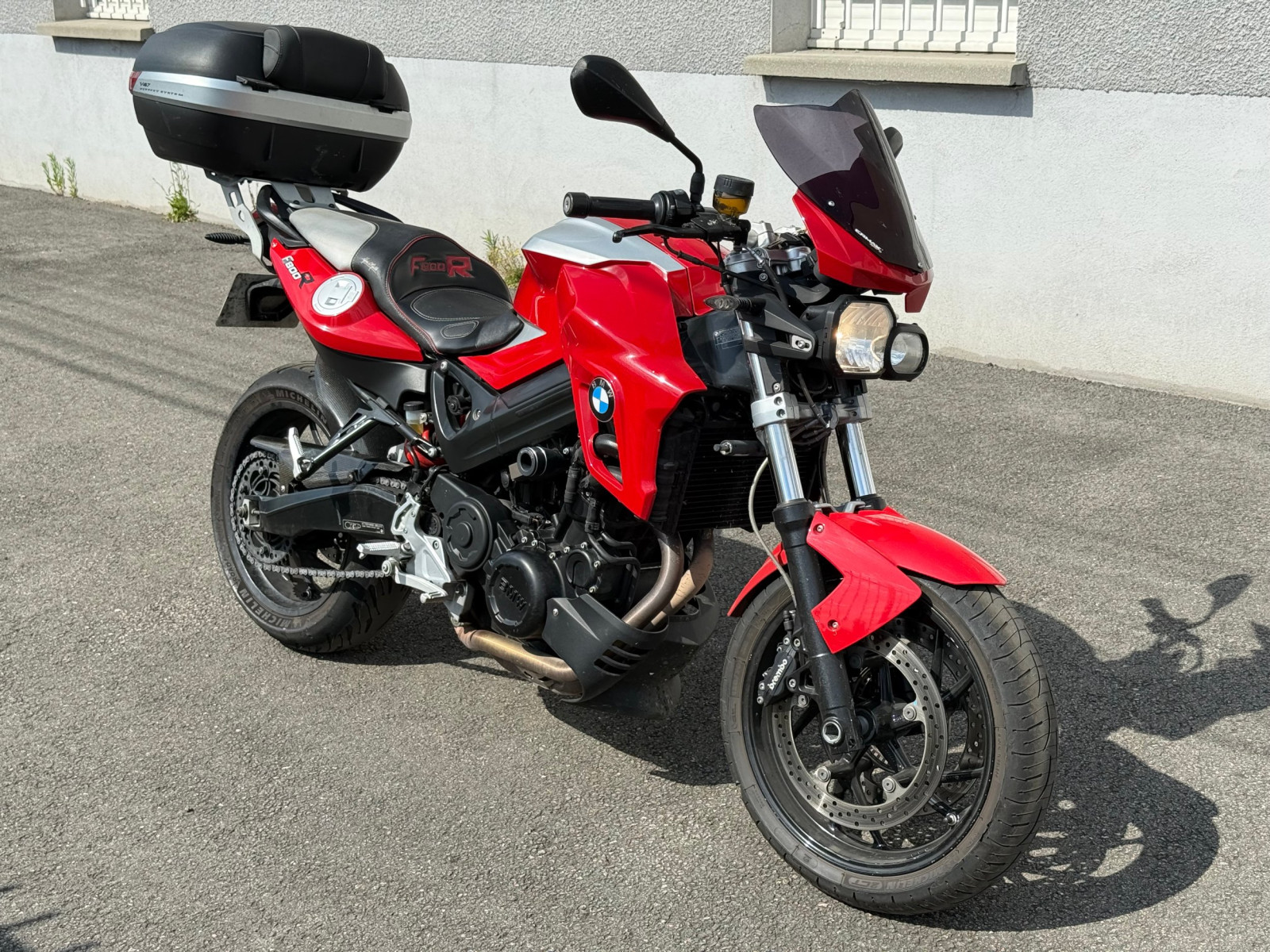 
                                                Moto - Scooter
                                                 BMW F800R 2026