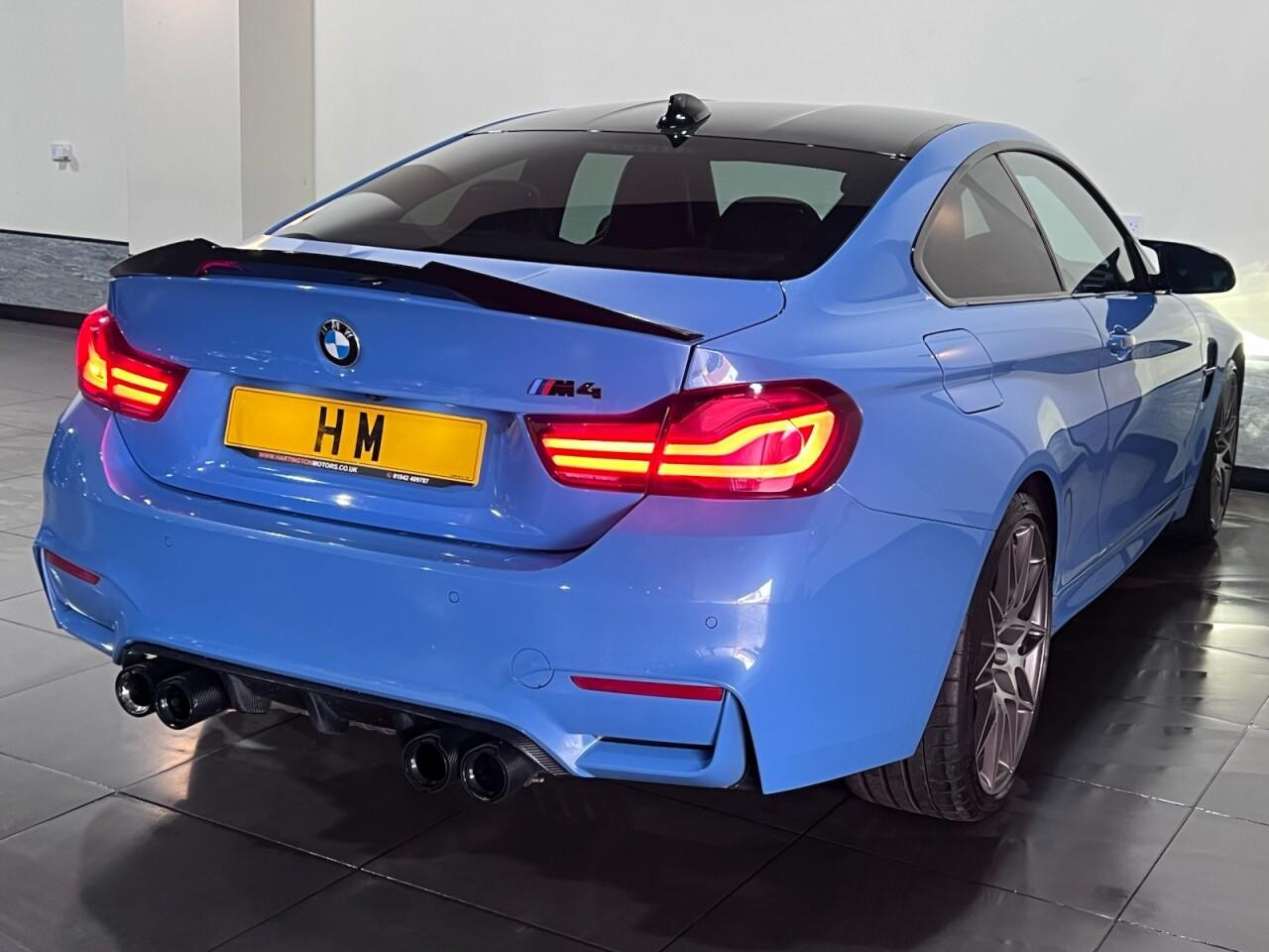 Voiture
                                                 BMW M4 3.0 BiTurbo GPF Competition Coupe 2dr Petrol DCT Euro 6 (s/s) (450 ps)