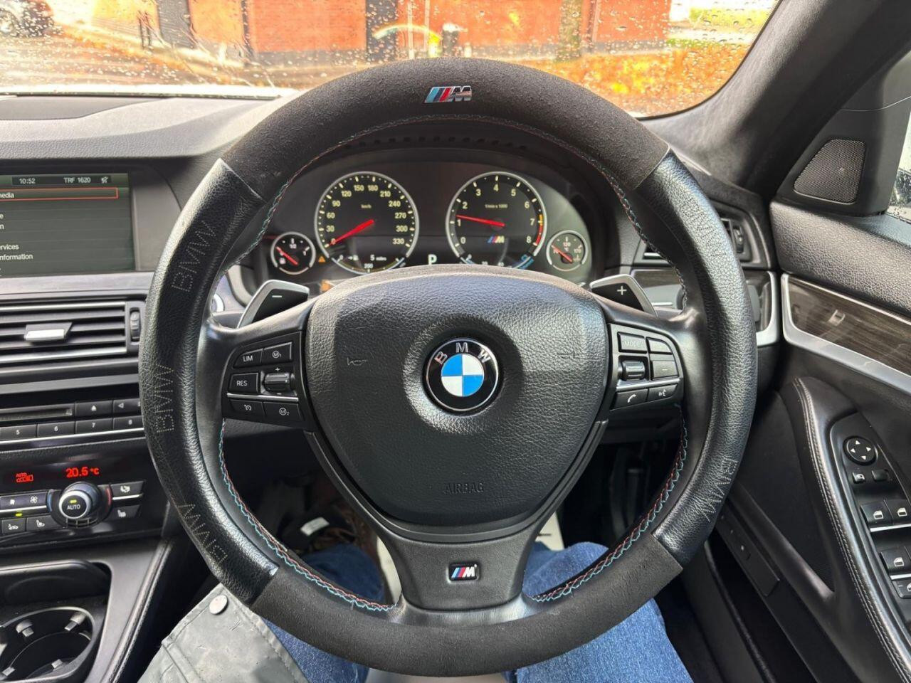 
                                                Voiture
                                                 BMW M5 Saloon 4.4 V8 M Performance Edition 4dr