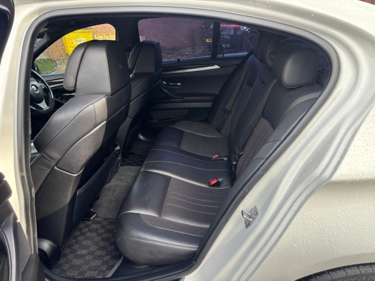 
                                                Voiture
                                                 BMW M5 Saloon 4.4 V8 M Performance Edition MOT 10/26 PSH 50K AMAZING SPEC 4dr