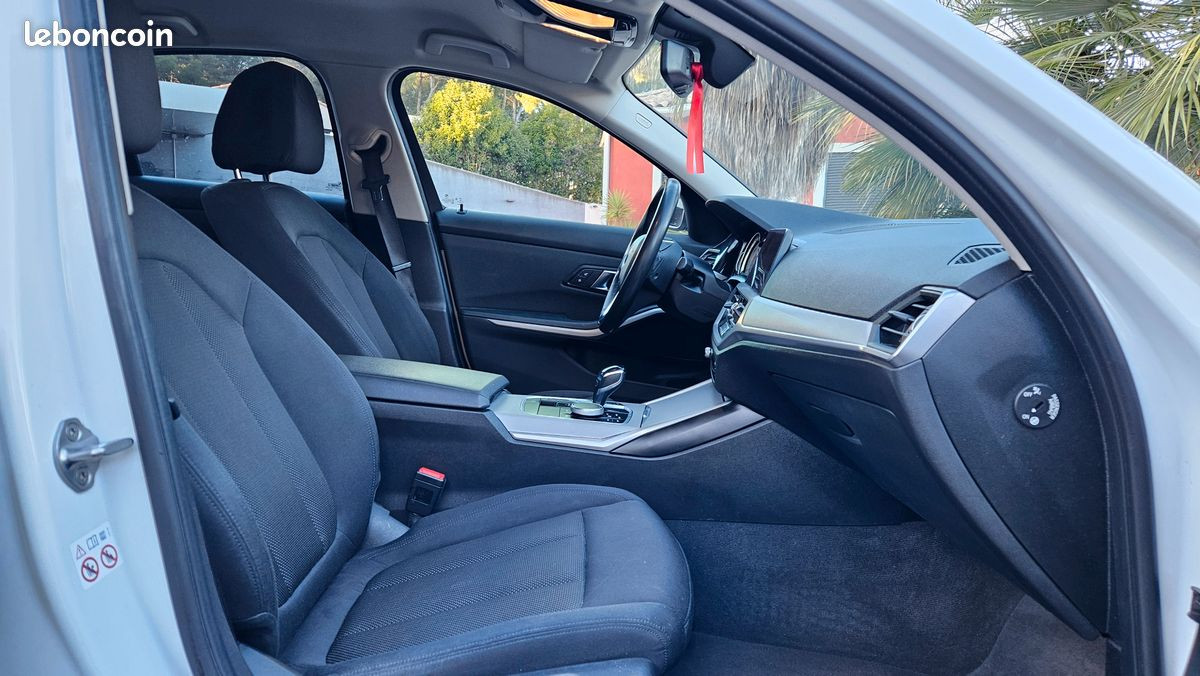 
                                                Voiture
                                                 BMW Serie 3 320i G20 Business Design 184ch BVA