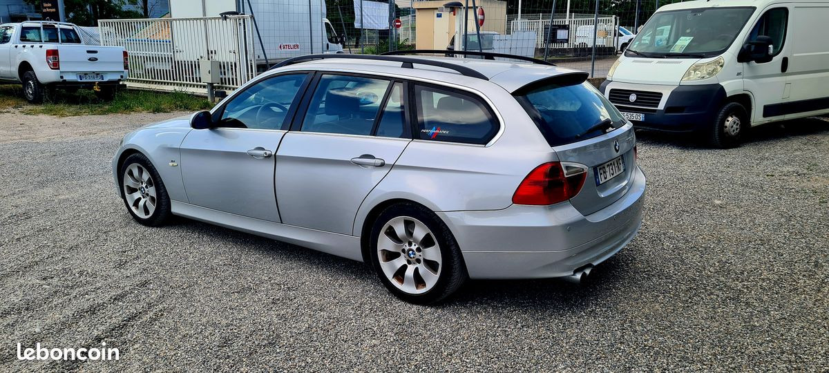 
                                                Voiture
                                                 Bmw serie 3 touring 330 xdrive 3.0d 231 ch sport