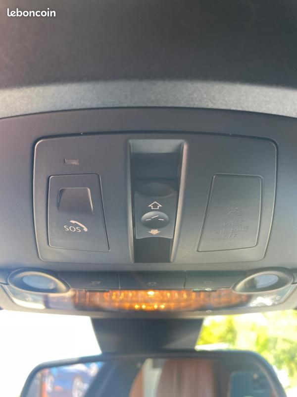 
                                                Voiture
                                                 BMW Série 6 Gran Coupé 640d 3.0 d DPF 24V 313 cv Boîte auto