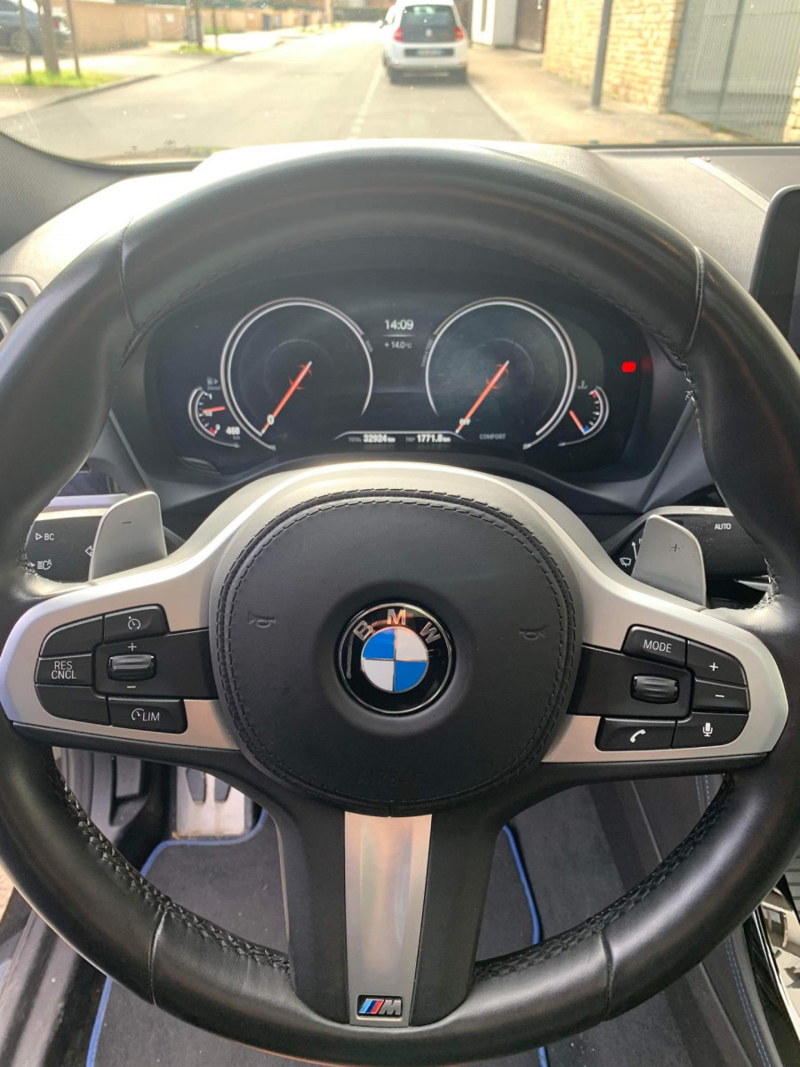 
                                                Voiture
                                                 BMW X4 2.0L 190ch Pack M Sport Full Option 2019