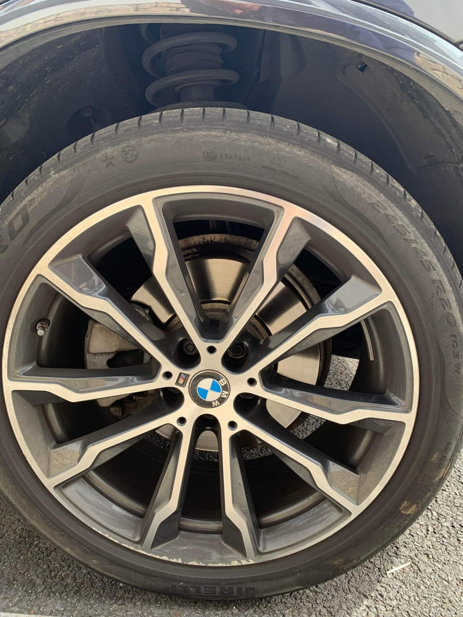 
                                                Voiture
                                                 BMW X4 2.0L 190ch Pack M Sport Full Option 2019