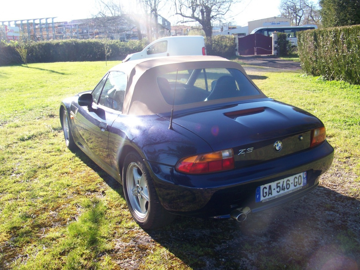 
                                                Voiture
                                                 BMW Z3 Roadster