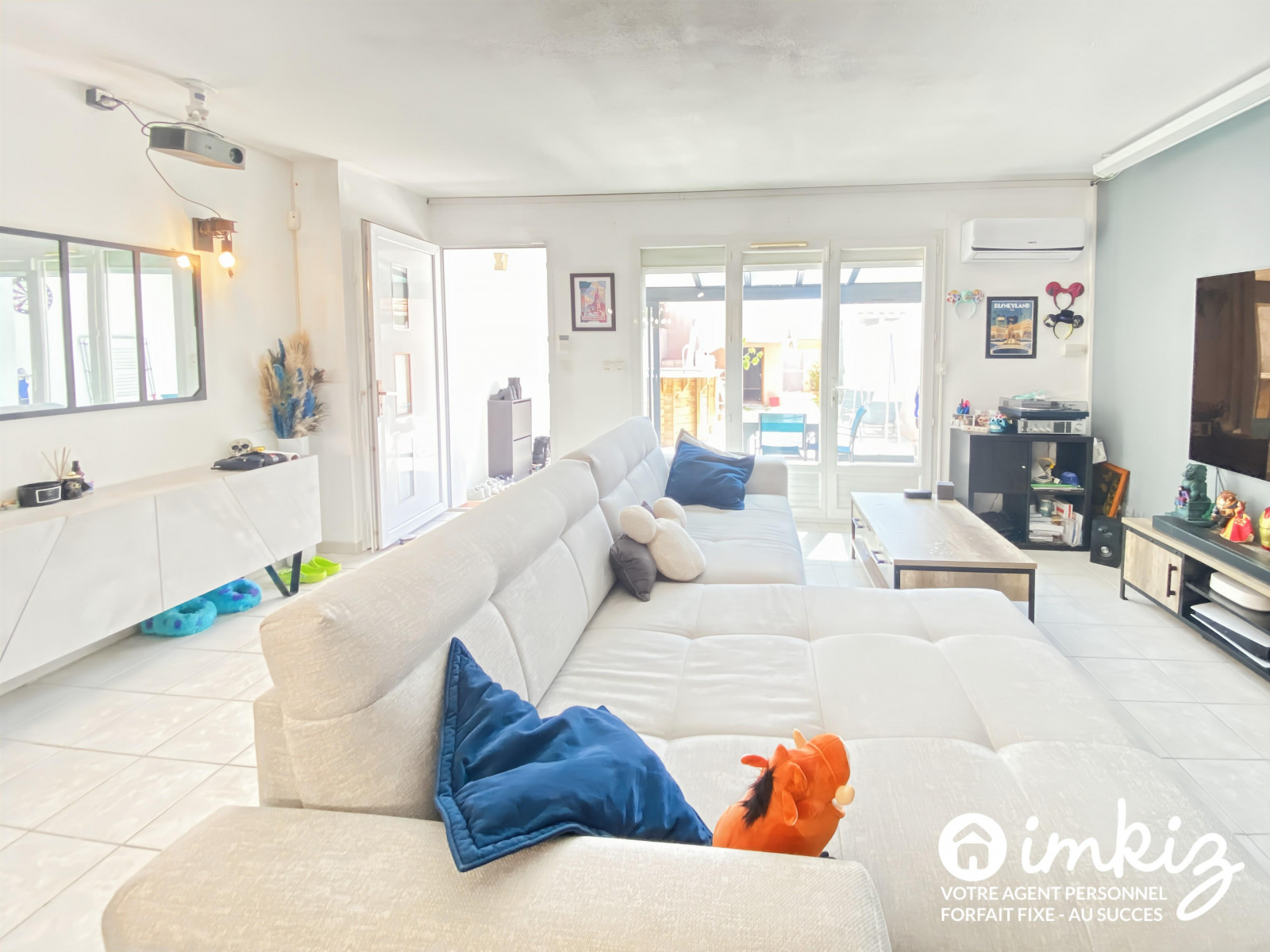 
                                                Vente
                                                 BORD DE MER - Maison + garage + dépendance (studio