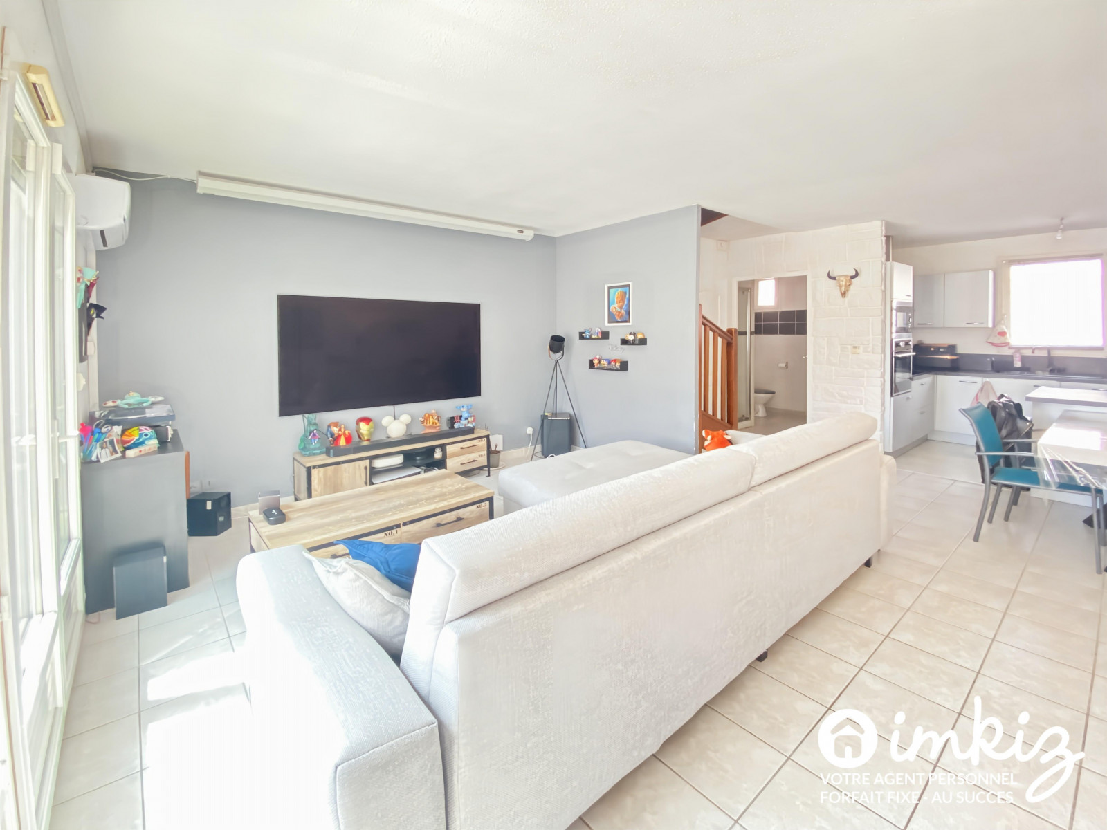 
                                                Vente
                                                 BORD DE MER - Maison + garage + dépendance (studio