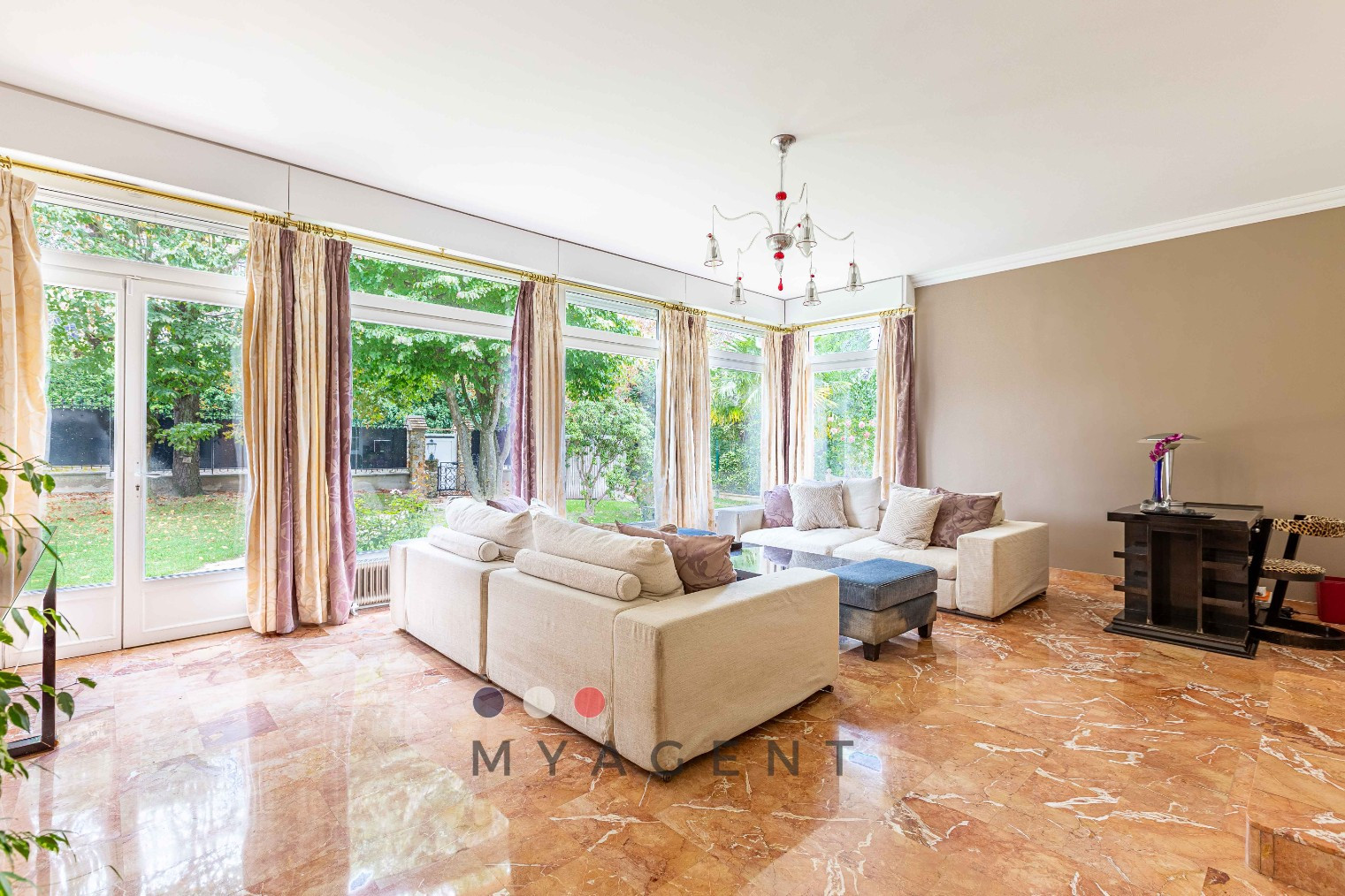 Vente
                                                 L’élégance d’un lieu, l’inspiration d’une vie