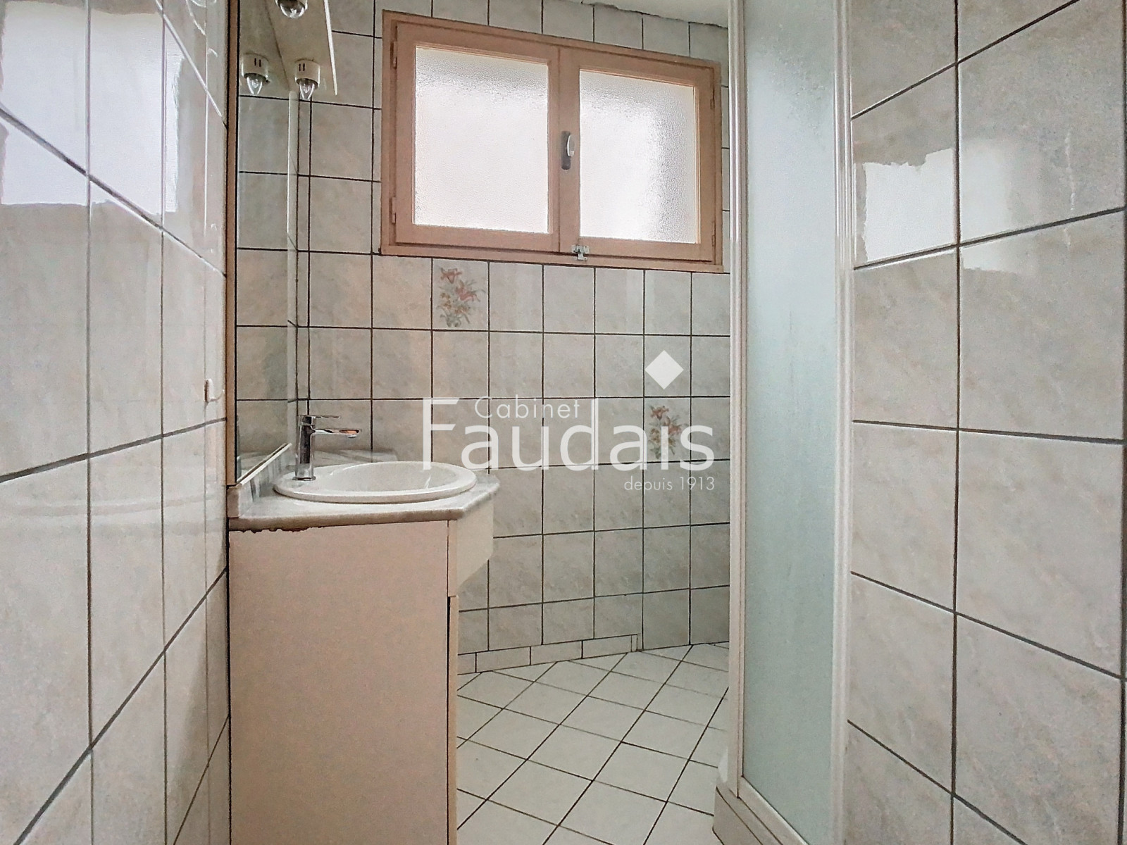 
                                                Vente
                                                 BOURG DE MOYON, MAISON DE 89M2