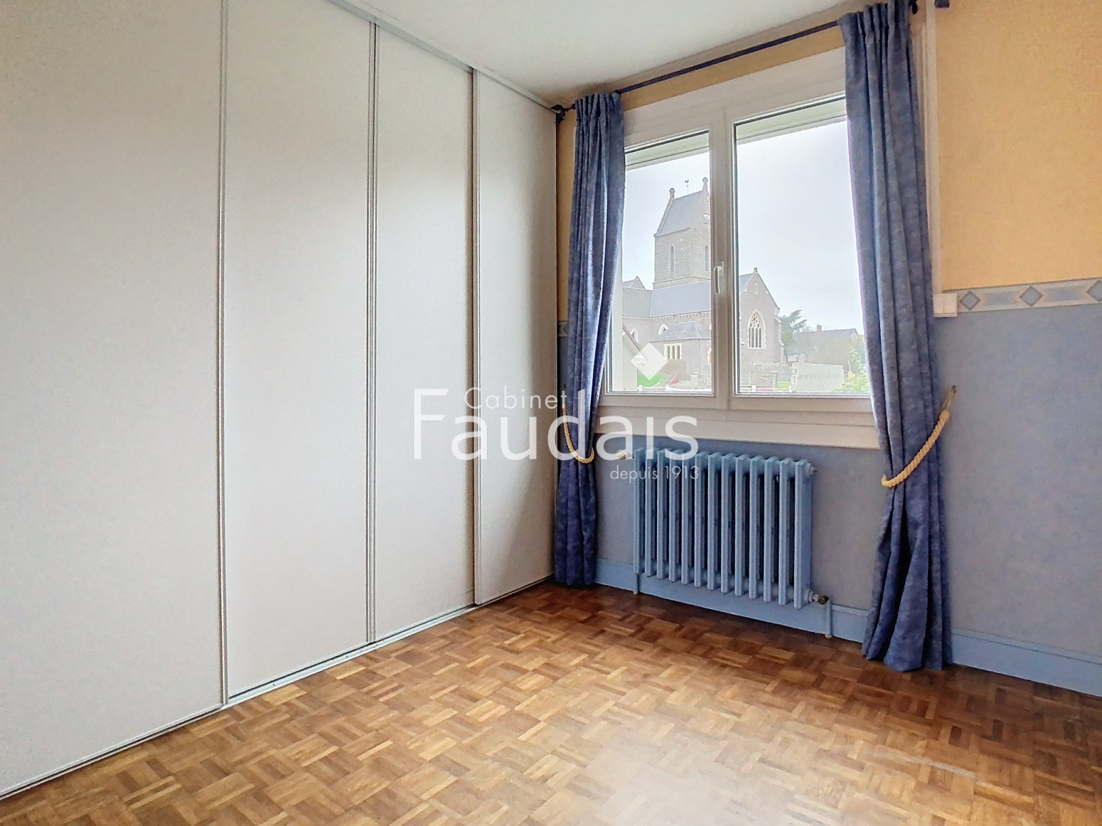 
                                                Vente
                                                 BOURG DE MOYON, MAISON DE 89M2