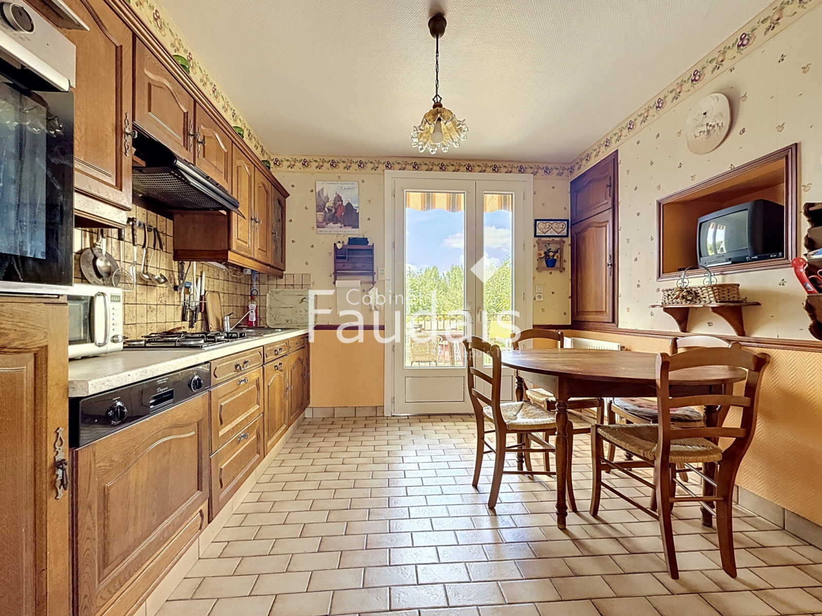 
                                                Vente
                                                 bourg de TORIGNI SUR VIRE