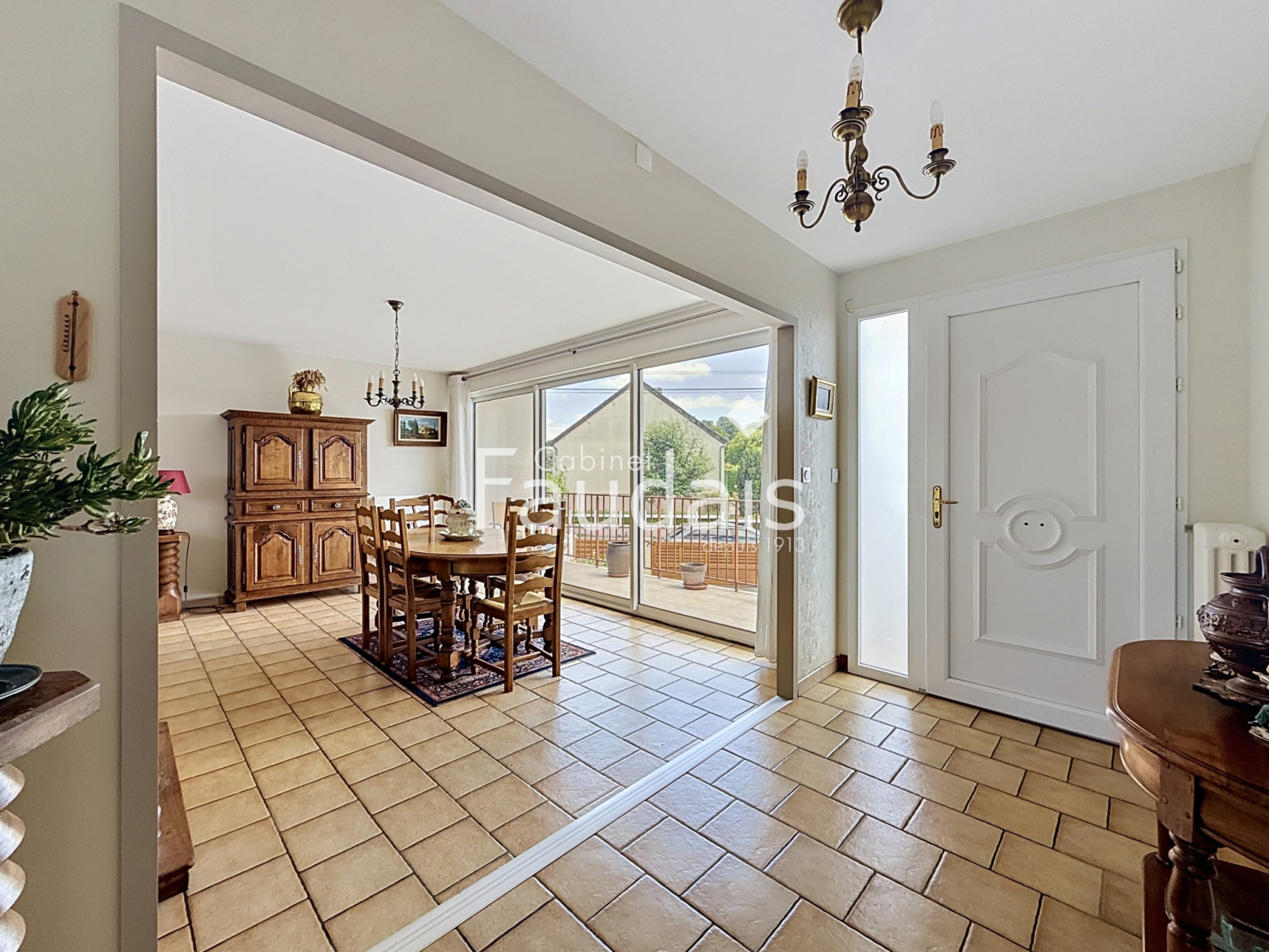 
                                                Vente
                                                 bourg de TORIGNI SUR VIRE