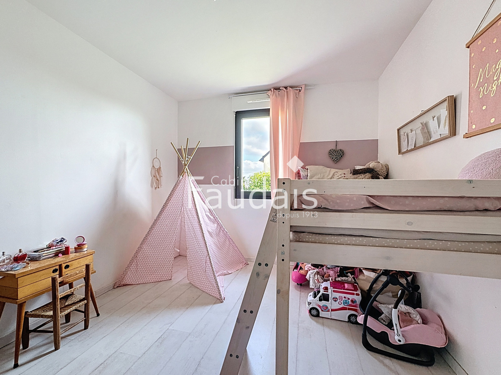 
                                                Vente
                                                 BOURGVALLES - Saint Samson de Bonfossé Maison de plain pied 