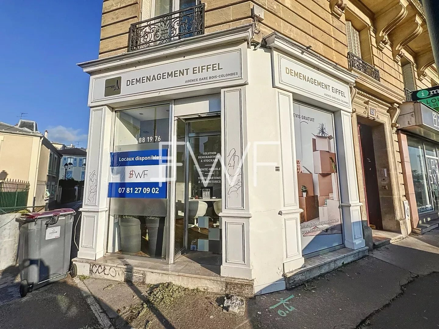 
                                                Location
                                                 Boutique 17 m² à louer