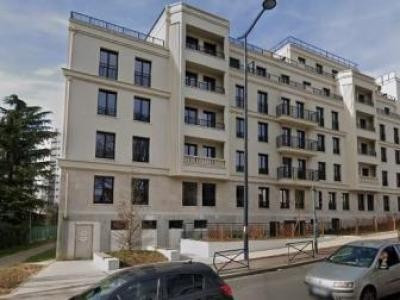 
                                                Location
                                                 BOX DOUBLE INTERIEUR FONTENAY AUX ROSES