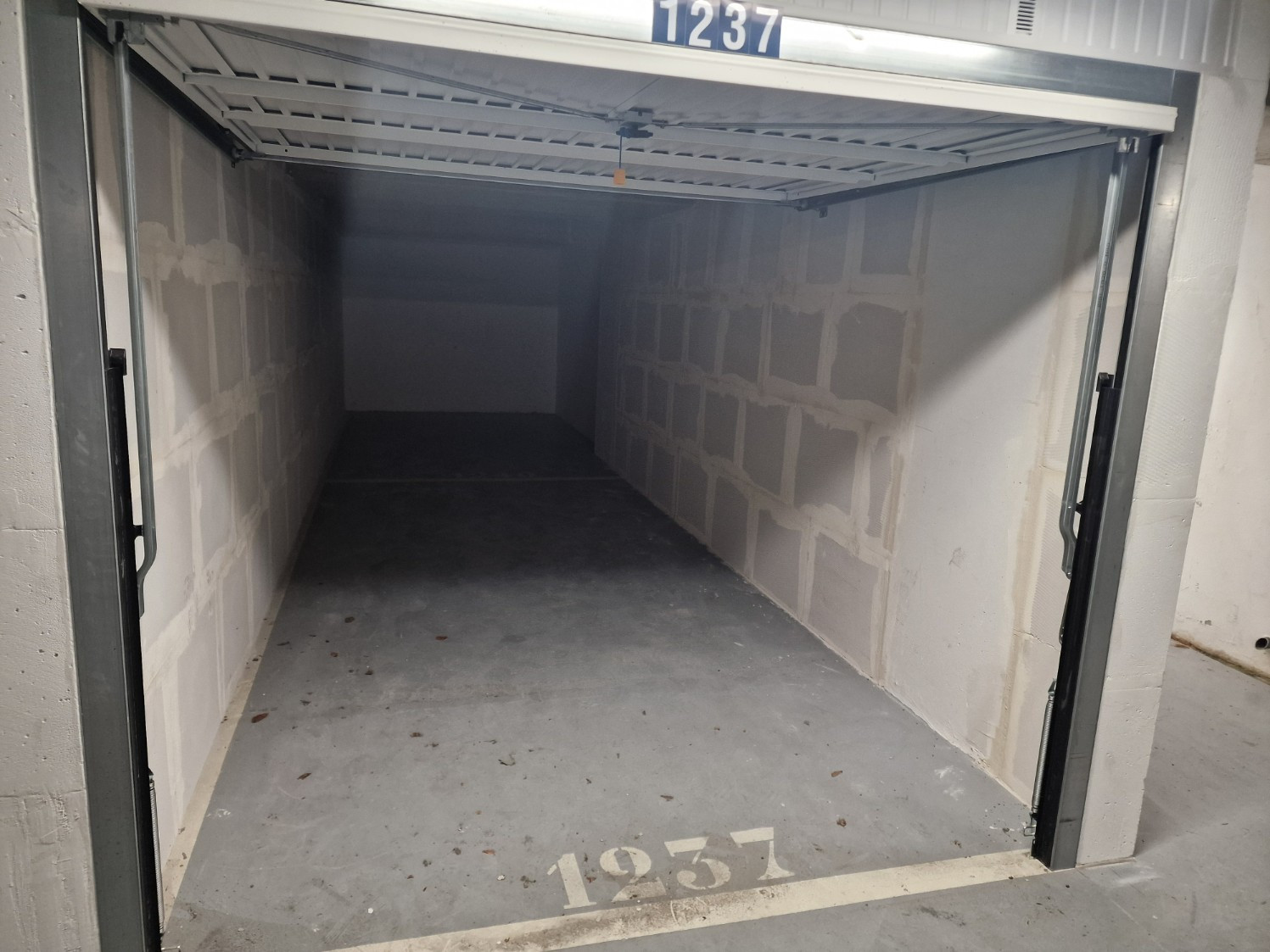 
                                                Vente
                                                 BOX DOUBLES - RESIDENCE SECURISEE