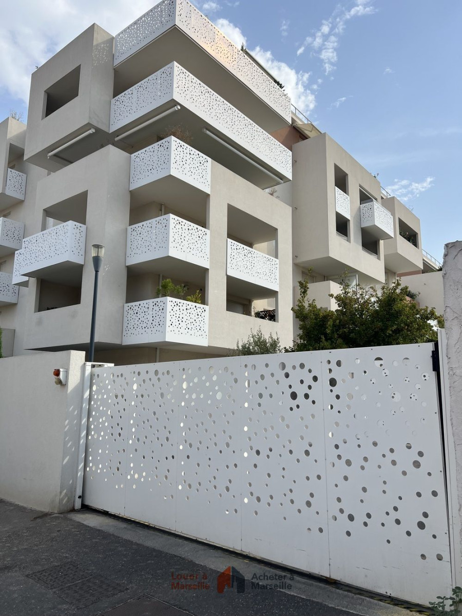 
                                                Vente
                                                 Box fermé-Les terrasses du cabot