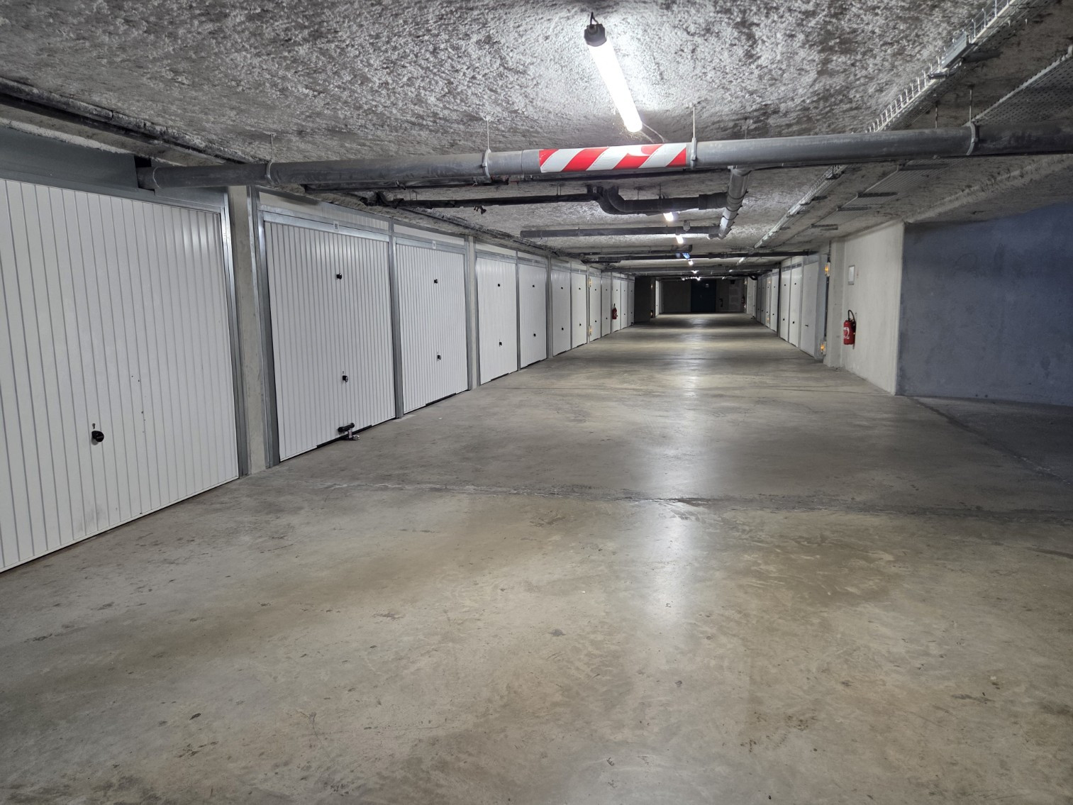 
                                                Vente
                                                 BOX DOUBLE NEUF-  RESIDENCE SECURISEE