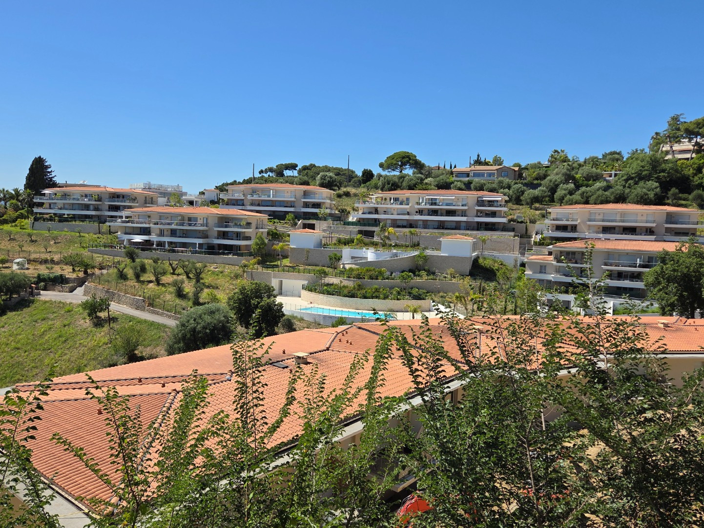 
                                                Vente
                                                 BOX - RESIDENCE SECURISEE HORIZON CROISETTE
