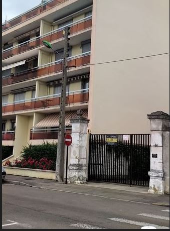 
                                                Vente
                                                 BOXS A SENS - (89100)