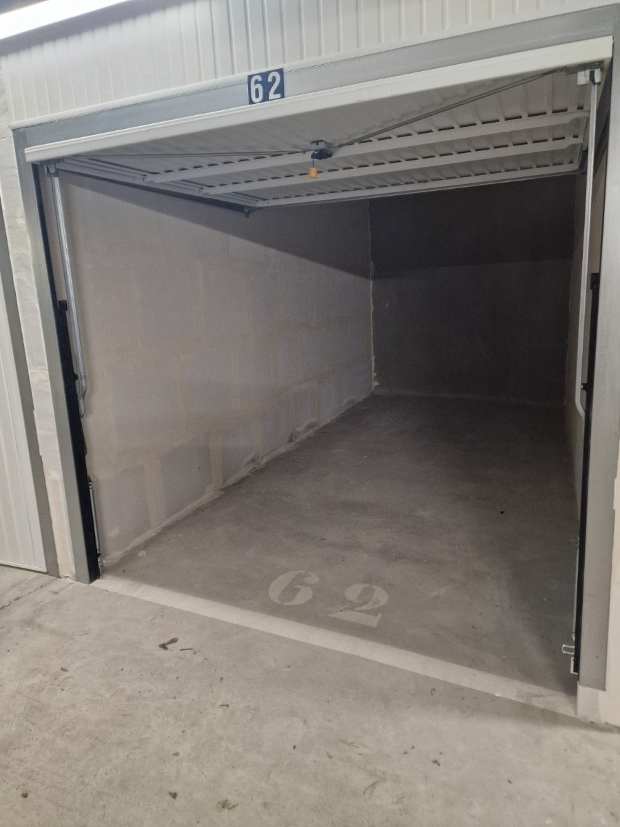 
                                                Location
                                                 BOXS NEUFS ANTONY - RESIDENCE SECURISEE