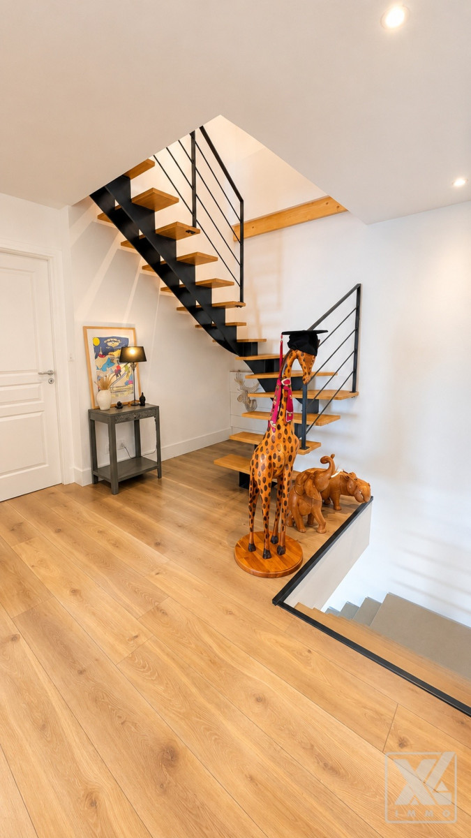 
                                                Vente
                                                 Briançon - Elégante maison familiale de 194 m²