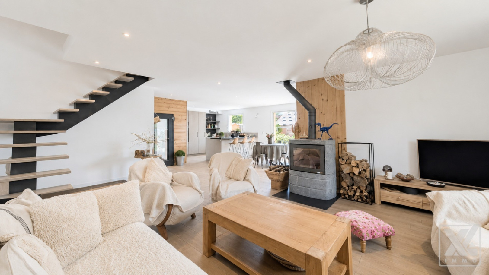 
                                                Vente
                                                 Briançon - Elégante maison familiale de 194 m²