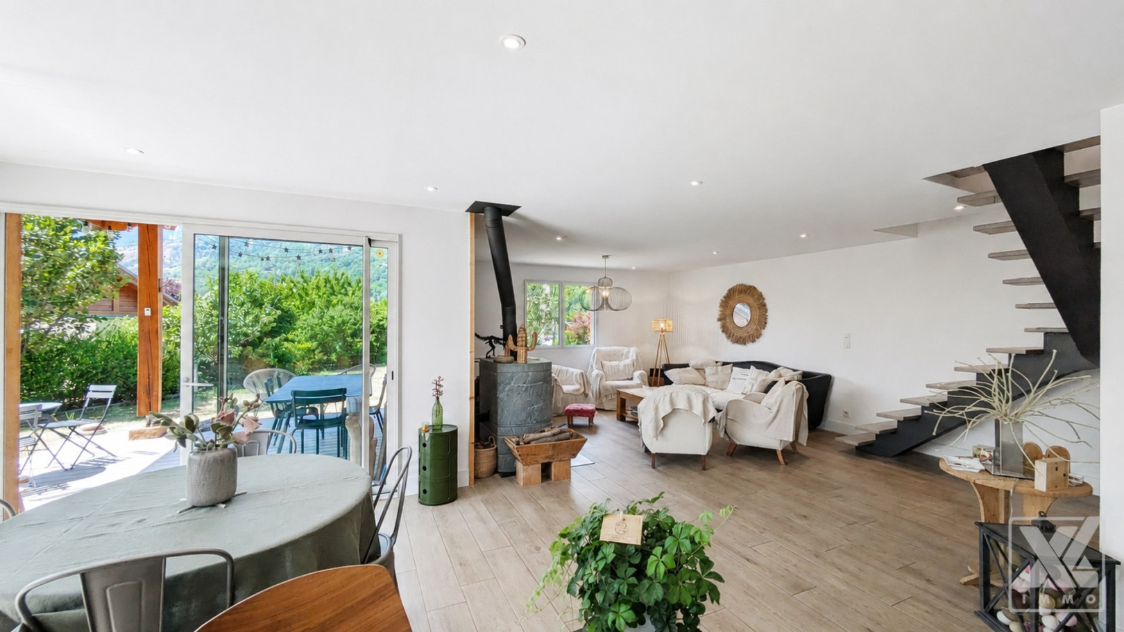 
                                                Vente
                                                 Briançon - Elégante maison familiale de 194 m²