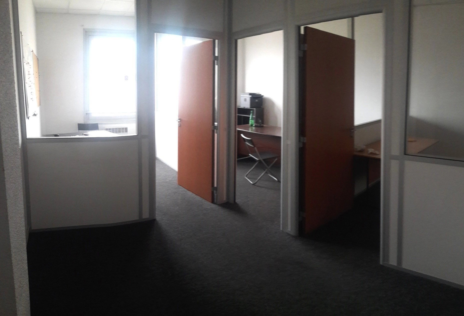 
                                                Location
                                                 Bureau 4 pièces
