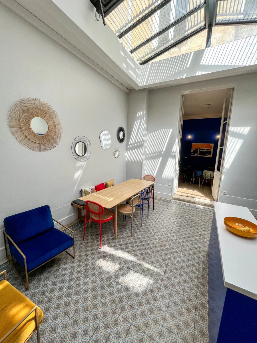 
                                                Location
                                                 Bureau 6 Postes 129m2 - Chartrons