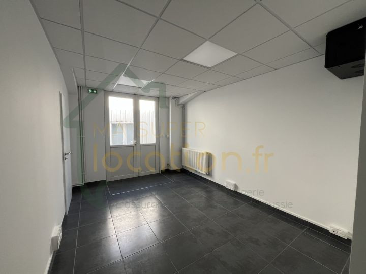 
                                                Location
                                                 Bureau de 17m2 à Saint-Quentin