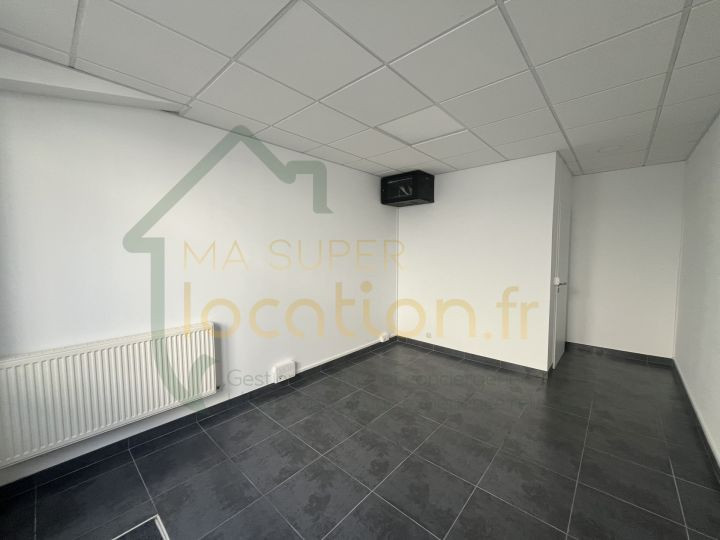 
                                                Location
                                                 Bureau de 17m2 à Saint-Quentin