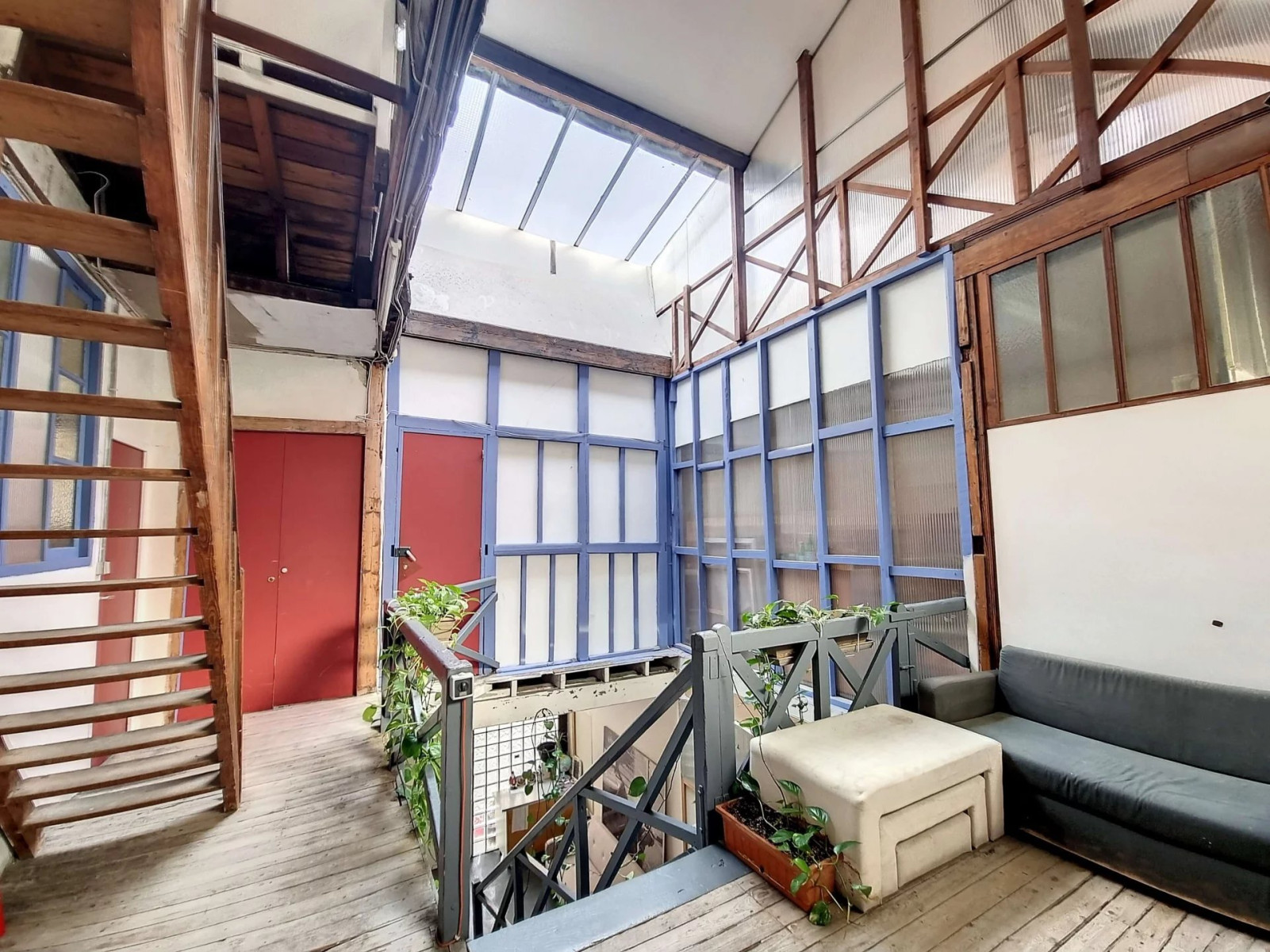 
                                                Location
                                                 Bureau de 18m² - Saint Ouen