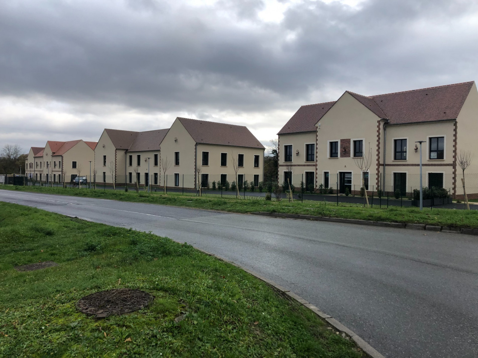 
                                                Vente
                                                 Bureau Neuf 18,76 M2 à Gouvieux 60270