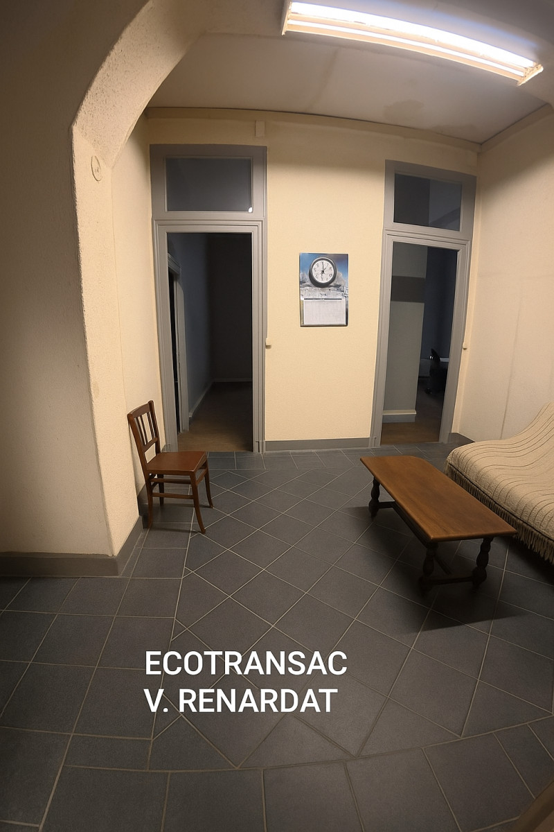 
                                                Vente
                                                 BUREAU OU CABINET MEDICAL 104M2