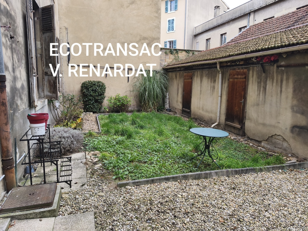 
                                                Vente
                                                 BUREAU OU CABINET MEDICAL 104M2