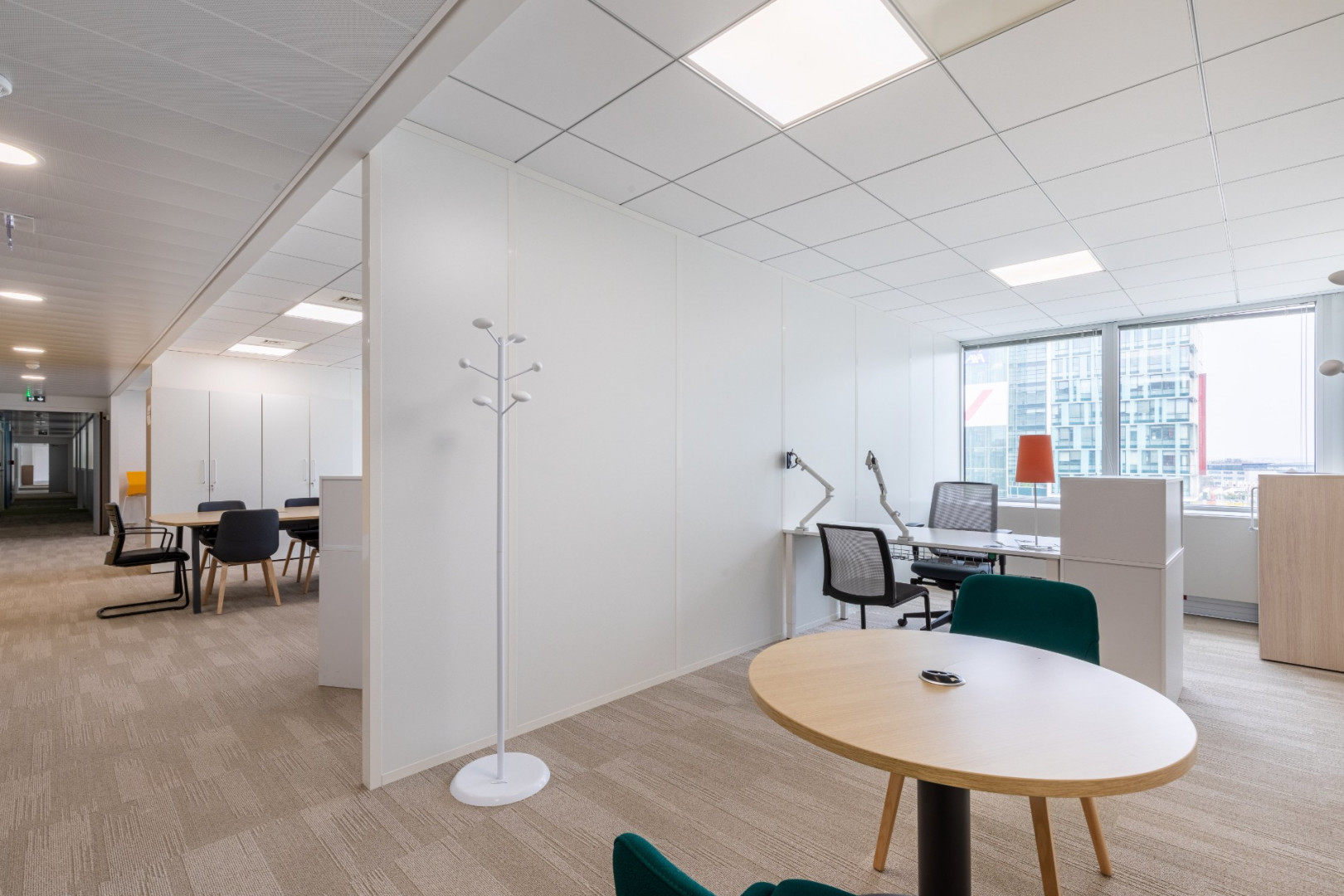 
                                                Location
                                                 Bureaux - 1 889 m² - La Defense