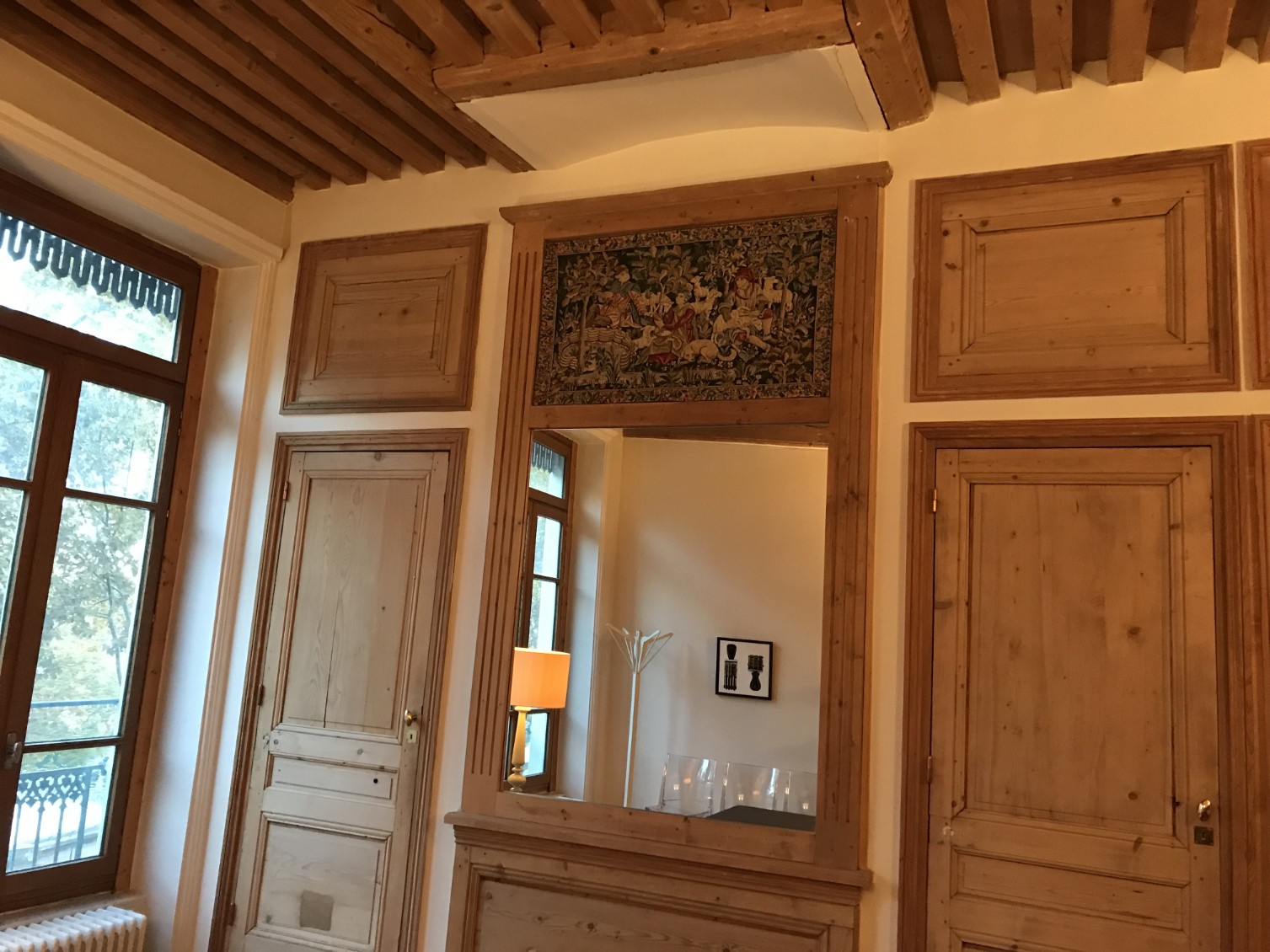 
                                                Location
                                                 Bureaux 128 m² - 5 espaces, climatisation
