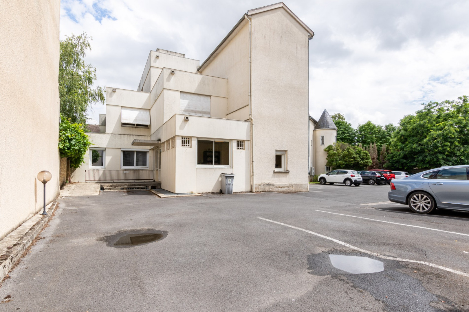 
                                                Vente
                                                 Bureaux - 562 m² - Châlons-en-Champagne