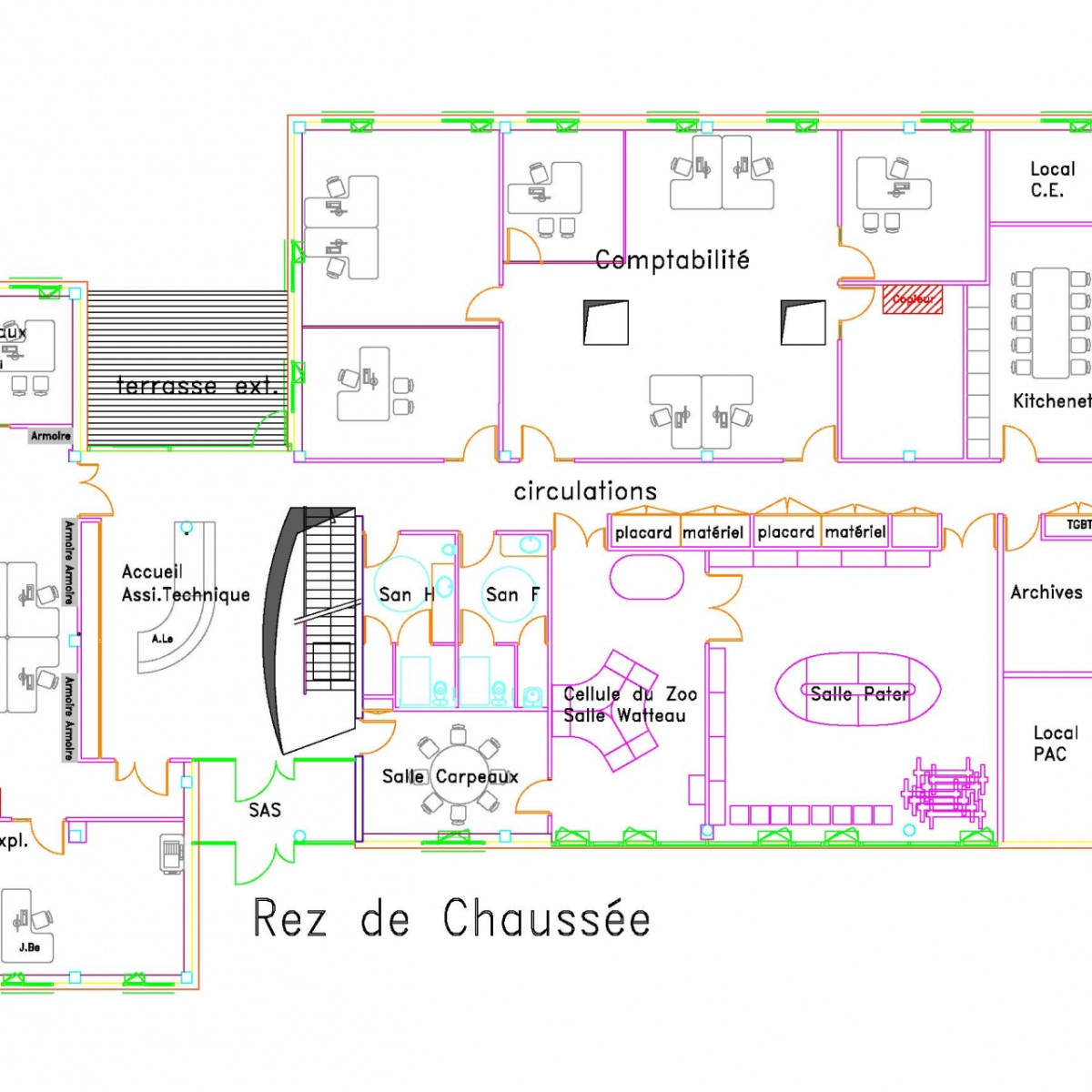 
                                                Location
                                                 Bureaux à louer en Hauts de France - 900 m² - Proche Valenciennes