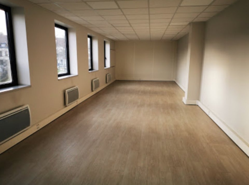 
                                                Location
                                                 Bureaux de 31 m² en location à Roubaix dans les Hauts-de-France
