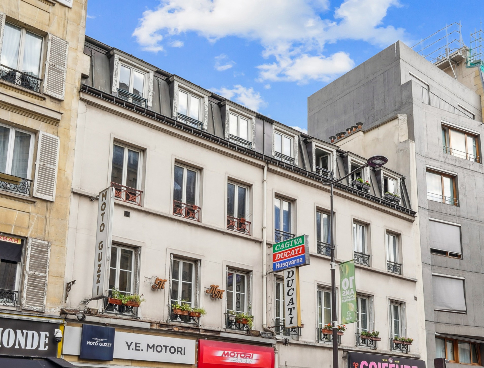 
                                                Vente
                                                 Bureaux – Marx Dormoy Paris 18ᵉ